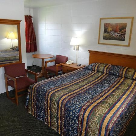 Tower Motel Green Bay Eksteriør billede